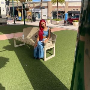 Meet your Posher, Asia